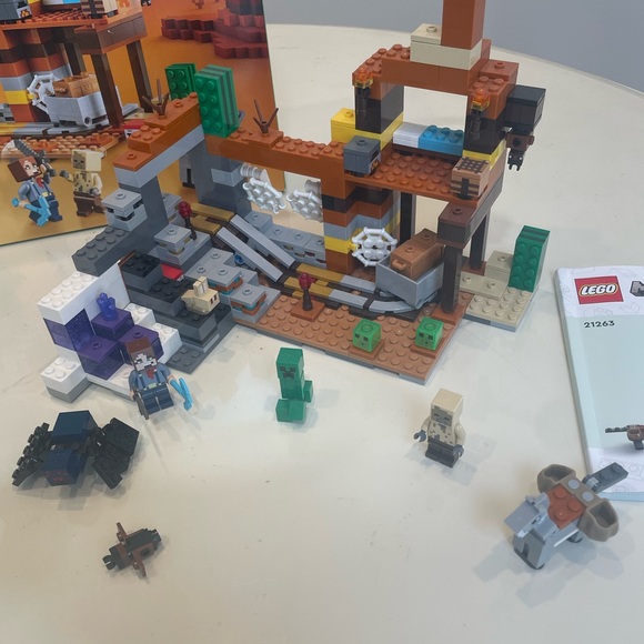 LEGO Minecraft The Badlands Mineshaft - Picture 3 of 10